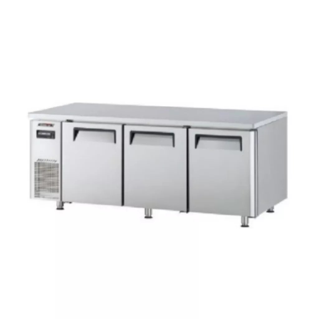Refrigerator with 3 hinged doors