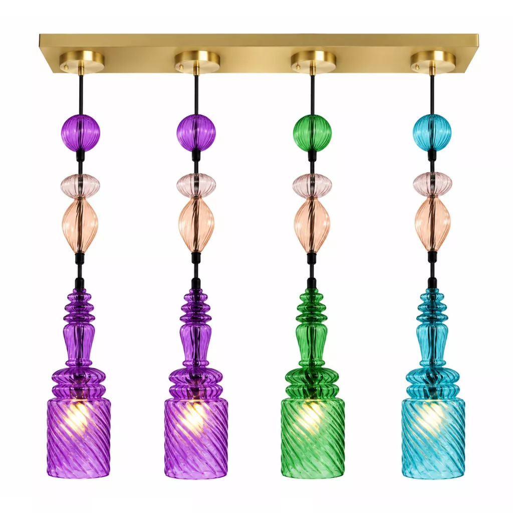Lampu siling dengan empat warna kaca